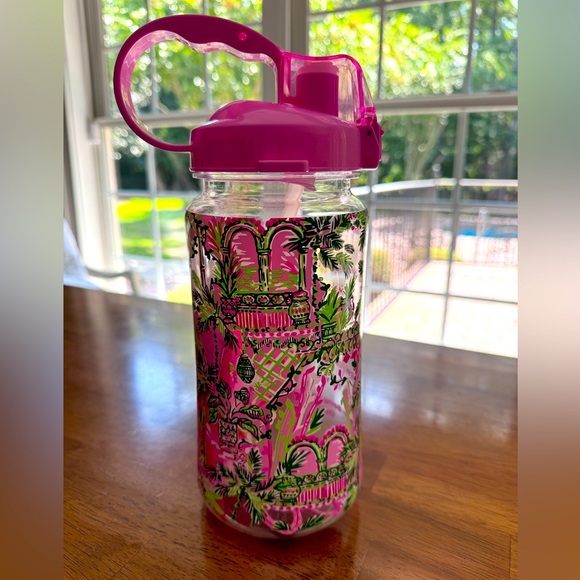 NWT Lilly Pulitzer Water Bottle 50.7fl oz. Mandevilla Baby Always Worth It - Picture 7 of 12
